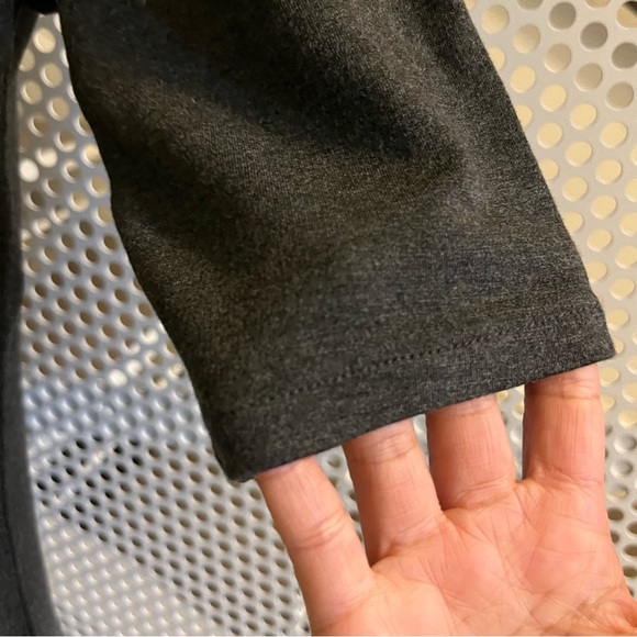 Ann Taylor Wide Boat Neck Short Sleeve Top Size Small in Dark Grey - Picture 4 of 8